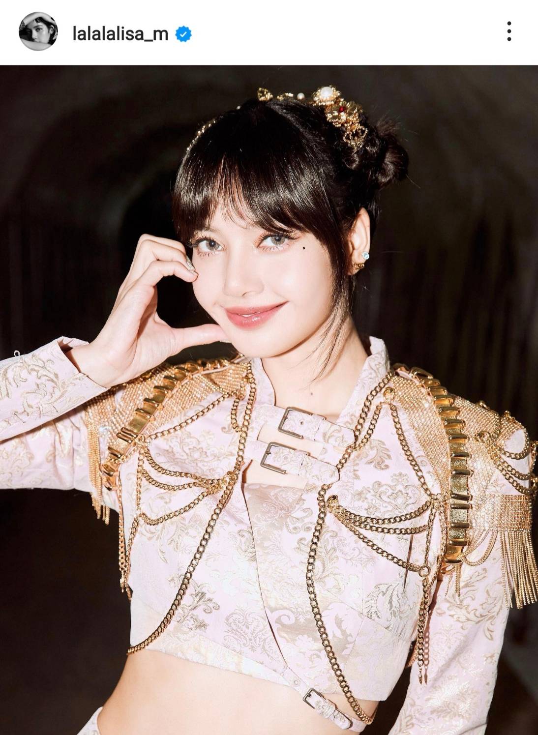 ฮอตระดับโลก! ลิซ่า BLACKPINK ยอดติดตาม IG พุ่ง 95 ล้านคนแล้ว ฮอตระดับโลก! ลิซ่า BLACKPINK ยอดติดตาม IG พุ่ง 95 ล้านคนแล้ว