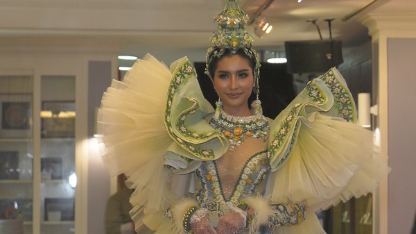 “ใบตอง จรีรัตน์” โชว์ชุดประจำชาติ พร้อมชิงเวทีมิสเอิร์ธ 2021 (มีคลิป)