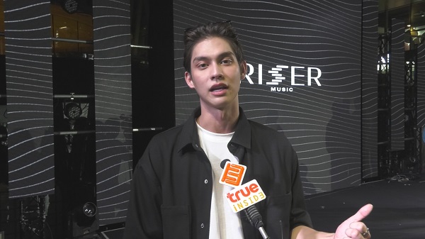 ไบร์ท แฮปปี้ที่ได้ทำผลงานเพลง  เผย ให้รอติดตามหลังมีภาพคู่ Jay Park   (มีคลิป)