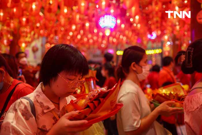 สีแดงทั้งวัดมังกร เสริมสิริมงคล โชคลาภ ในวันตรุษจีน สีแดงทั้งวัดมังกร เสริมสิริมงคล โชคลาภ ในวันตรุษจีน