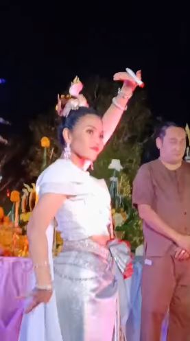 เหนือการควบคุม ธัญญ่า อาร์สยาม เปิดใจหลังรำถวายฝากตัวเป็นลูกสาวพญานาค 