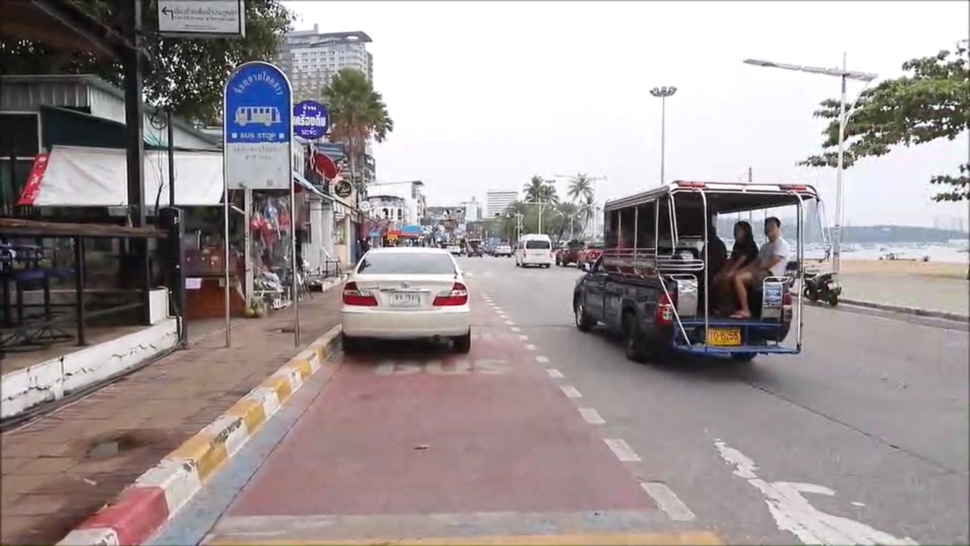  ดีเดย์ 1 มี.ค.นี้ ยกเลิกจอดรถฝั่งขวาชายหาดพัทยา แก้ปัญหาจราจรติดขัด