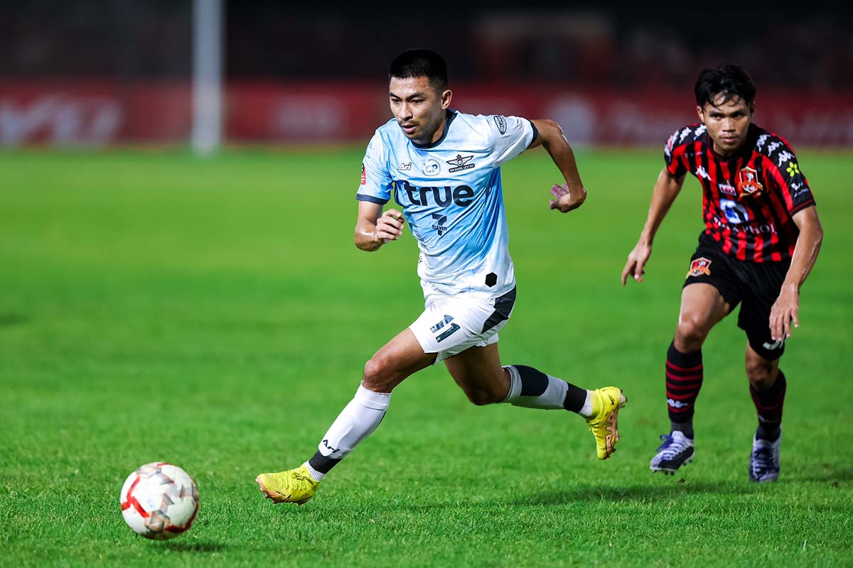 ผลบอล ไทยลีก 2024/25 : แข้งเทพ บุกชนะ ขอนแก่น 2-3 รั้งจ่าฝูงต่อ