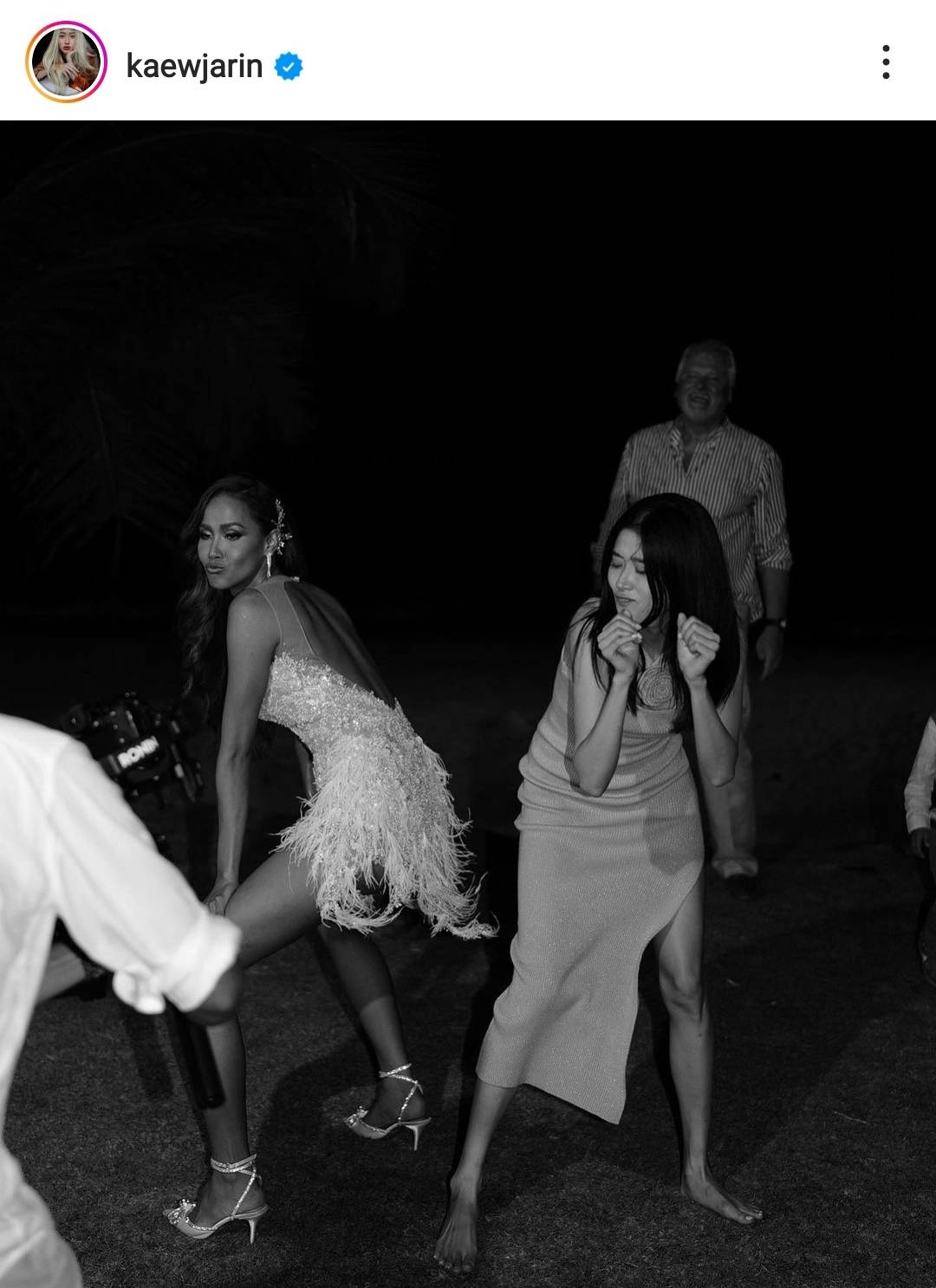 สละโสดอีกรอบ เมญ่า นนธวรรณ ควง แฟนหนุ่มนายแบบชาวสเปน เข้าพิธีแต่งงาน สละโสดอีกรอบ เมญ่า นนธวรรณ ควง แฟนหนุ่มนายแบบชาวสเปน เข้าพิธีแต่งงาน