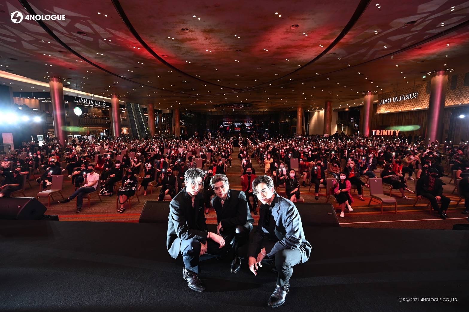 เปิดอัลบั้มสุดอลังการ TRINITY เล่นใหญ่ จุดพลุกลางแม่น้ำเจ้าพระยากว่าพันนัด เปิดอัลบั้มสุดอลังการ TRINITY เล่นใหญ่ จุดพลุกลางแม่น้ำเจ้าพระยากว่าพันนัด