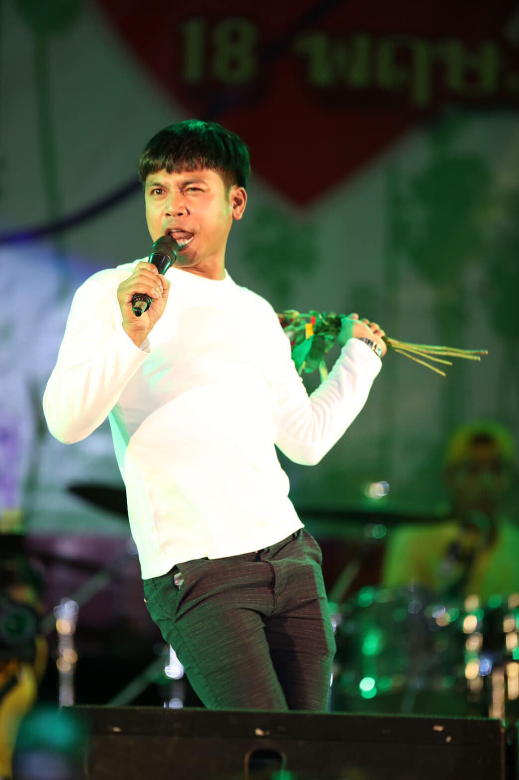 คิง ก่อนบ่าย เสนอตัว ถึงเจ้าตัว 50 คิวที่โดนเท!! คิง ก่อนบ่าย เสนอตัว ถึงเจ้าตัว 50 คิวที่โดนเท!!