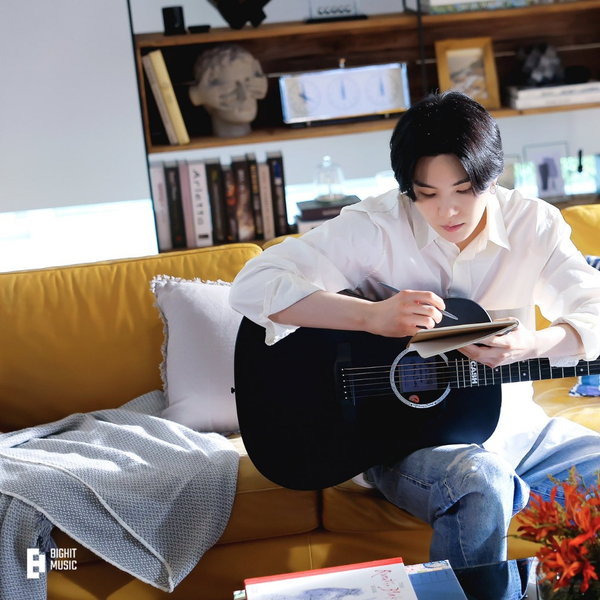 เผยความหมายสุดเศร้าเพลง Amygdalaของ “Suga” วง  “BTS”