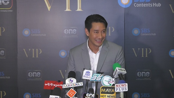 ป้อง ณวัฒน์ ไม่ได้จีบ แซมมี่ แต่ชมสวย ไม่ขาดปาก   (มีคลิป)