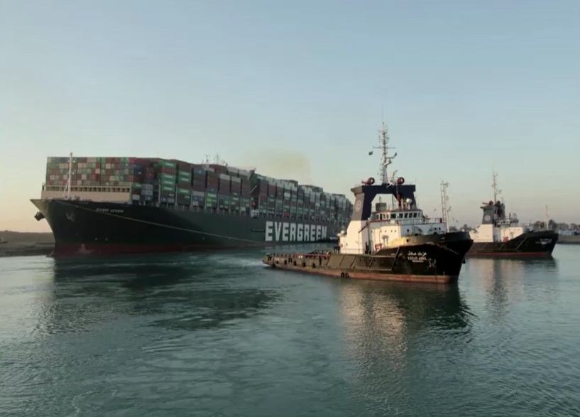 ซุปเปอร์ฟูลมูน ช่วยเรือยักษ์ขยับพ้นคลองสุเอซ ซุปเปอร์ฟูลมูน ช่วยเรือยักษ์ขยับพ้นคลองสุเอซ