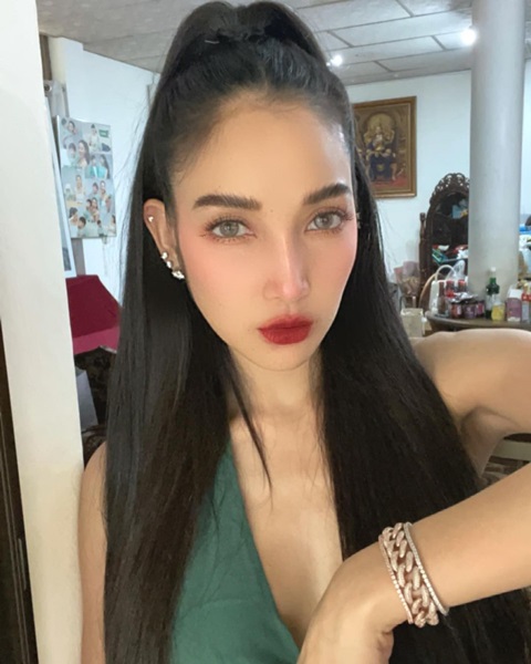 แพท ณปภา ชี้แจงแล้ว!! หลังถูกประเด็นดราม่าไทม์ไลน์ที่หายไป? แพท ณปภา ชี้แจงแล้ว!! หลังถูกประเด็นดราม่าไทม์ไลน์ที่หายไป?