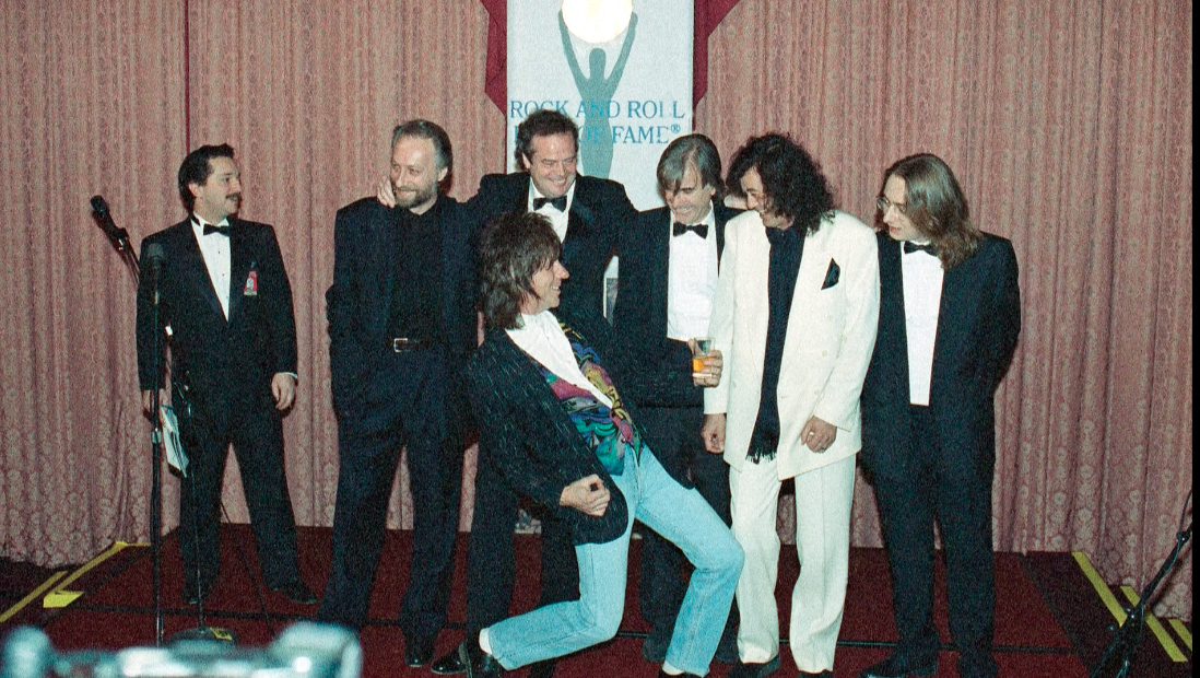 สิ้น 'เจฟฟ์ เบ็ค'!! สุดยอดมือกีตาร์ร็อค วัย78ปี หลังเยื่อหุ้มสมองอักเสบเฉียบพลัน สิ้น 'เจฟฟ์ เบ็ค'!! สุดยอดมือกีตาร์ร็อค วัย78ปี หลังเยื่อหุ้มสมองอักเสบเฉียบพลัน