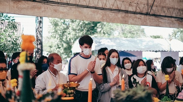 มิกค์ ทองระย้า รับ เข้าสายมูแล้ว เผย รู้สึกสบายใจทุกครั้งที่ได้ทำบุญ (มีคลิป) มิกค์ ทองระย้า รับ เข้าสายมูแล้ว เผย รู้สึกสบายใจทุกครั้งที่ได้ทำบุญ (มีคลิป)