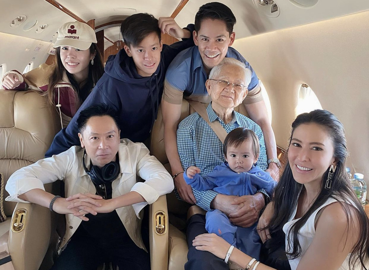 “กรณ์ - ริต้า” จัดแฟมมิลี่ทริปครอบครัวสุขสันต์ พร้อมเซอร์ไพรส์วันเกิด “กพ ณรงค์เดช”