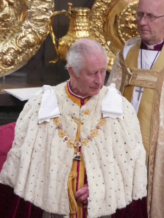  บรรยากาศพระราชพิธีบรมราชาภิเษก “สมเด็จพระเจ้าชาลส์ที่ 3” [มีคลิป] 