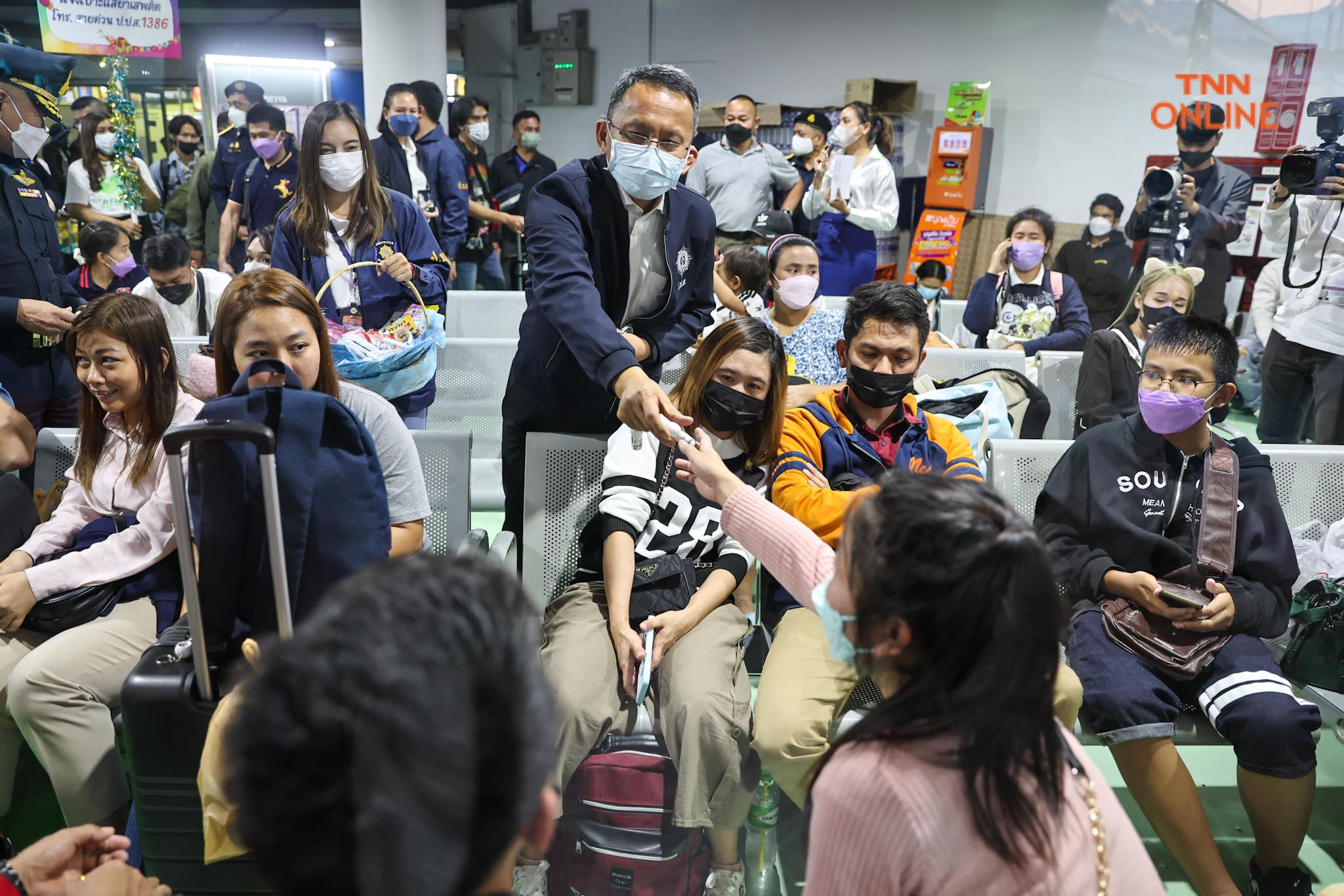 สมศักดิ์ ตรวจหมอชิต บูรณาการร่วมคุมเข้มปราบยาช่วงปีใหม่ สมศักดิ์ ตรวจหมอชิต บูรณาการร่วมคุมเข้มปราบยาช่วงปีใหม่
