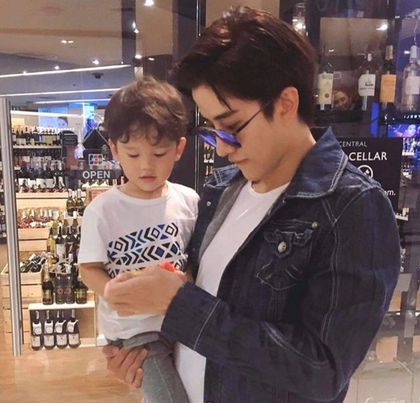 ไมค์ พิรัชต์ จัดเต็มวันเกิด แม็กซ์เวลล์ บริจาค 3 มูลนิธิ พร้อมของขวัญ 300,000 บาท!!