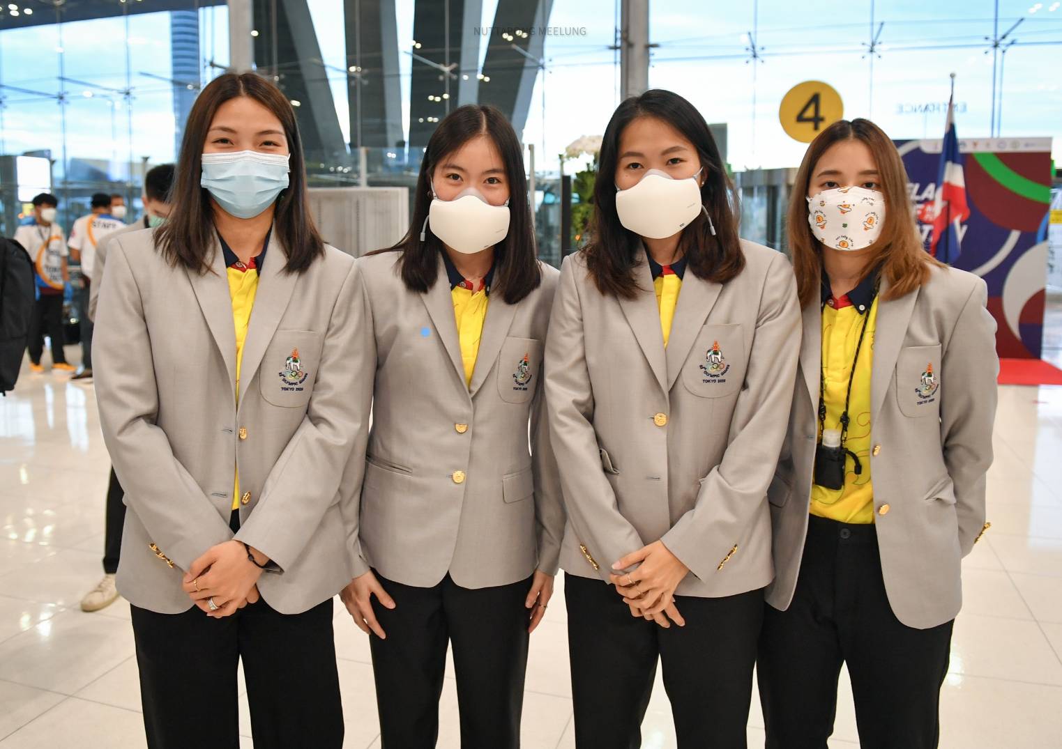 นักกีฬาแบดมินตันไทยลัดฟ้าสู่ญี่ปุ่นล่าเหรียญโอลิมปิก
