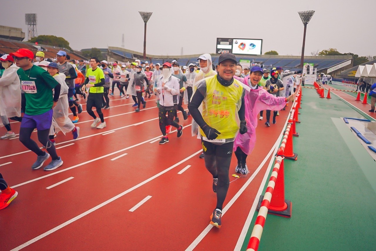 Kyoto Marathon 2023 ปิดฉากอย่างสวยงาม คนดังจากไทยเข้าเส้นชัยครบ! Kyoto Marathon 2023 ปิดฉากอย่างสวยงาม คนดังจากไทยเข้าเส้นชัยครบ!