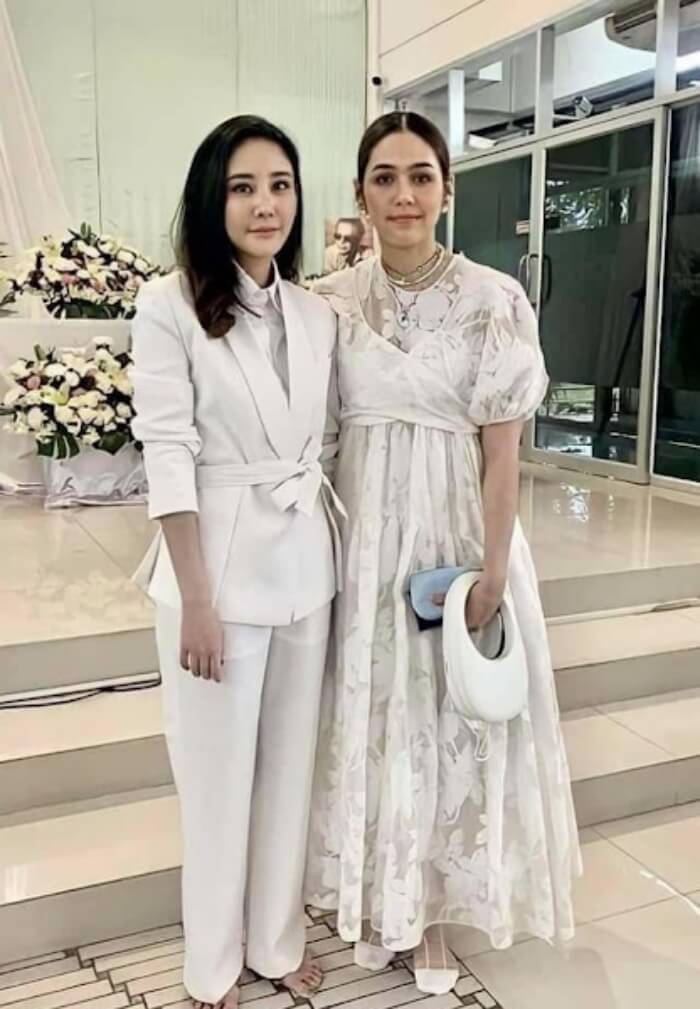 เผยเบื้องหลังงานไว้อาลัย แตงโม เพื่อนสนิท อย่าง ชมพู่ อารยา ส่งทีมการ์ดช่วยงาน เผยเบื้องหลังงานไว้อาลัย แตงโม เพื่อนสนิท อย่าง ชมพู่ อารยา ส่งทีมการ์ดช่วยงาน