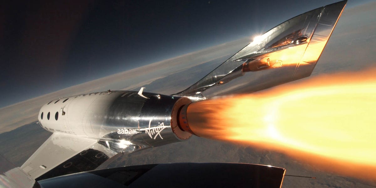 เจ้าของ Virgin Galactic บินสำเร็จ ขิงแรงใส่ Blue Origin!! เจ้าของ Virgin Galactic บินสำเร็จ ขิงแรงใส่ Blue Origin!!