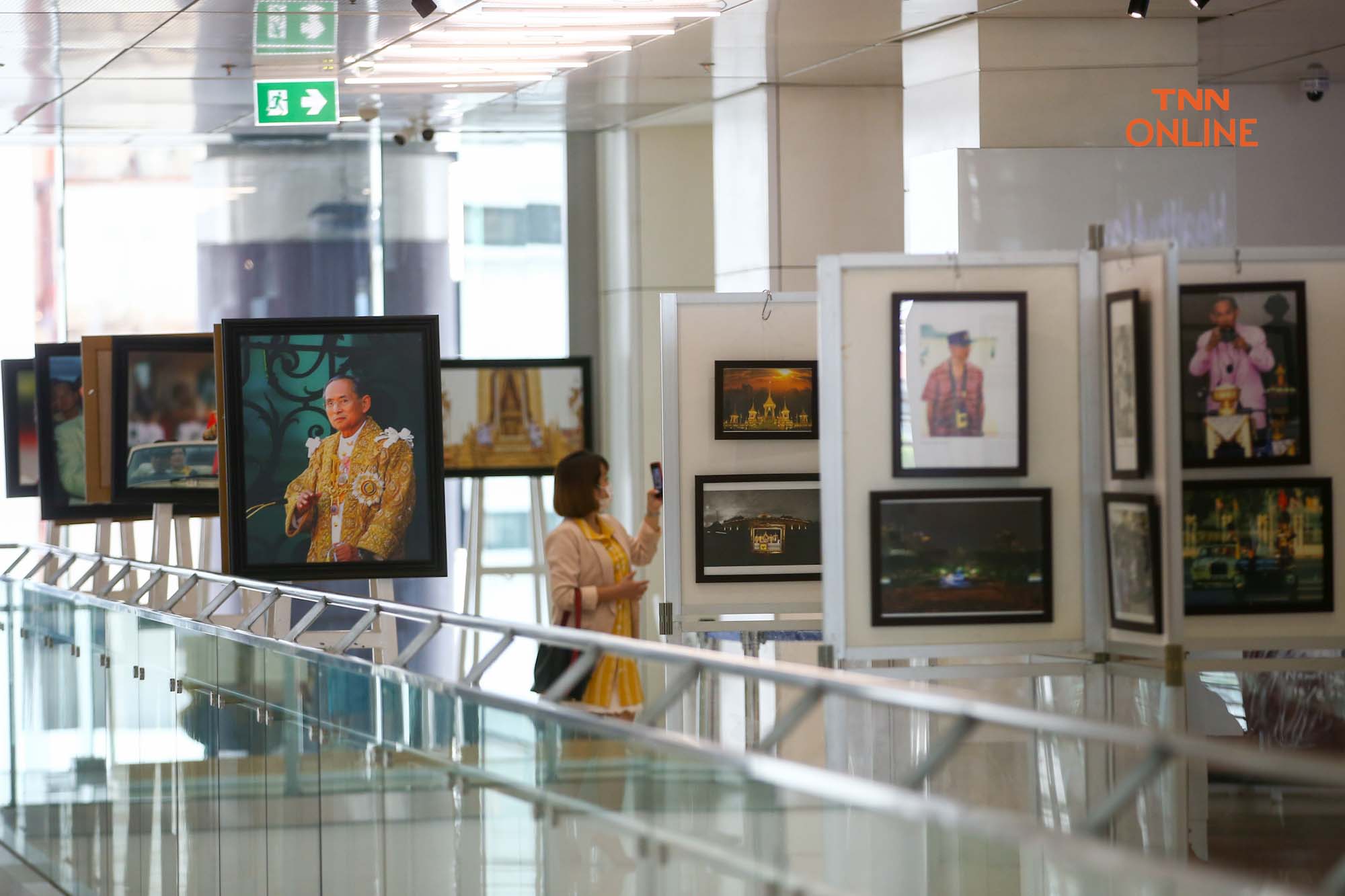 กษัตริย์ของราษฎร นิทรรศการภาพถ่ายรำลึกถึงในหลวง ร.9 กษัตริย์ของราษฎร นิทรรศการภาพถ่ายรำลึกถึงในหลวง ร.9