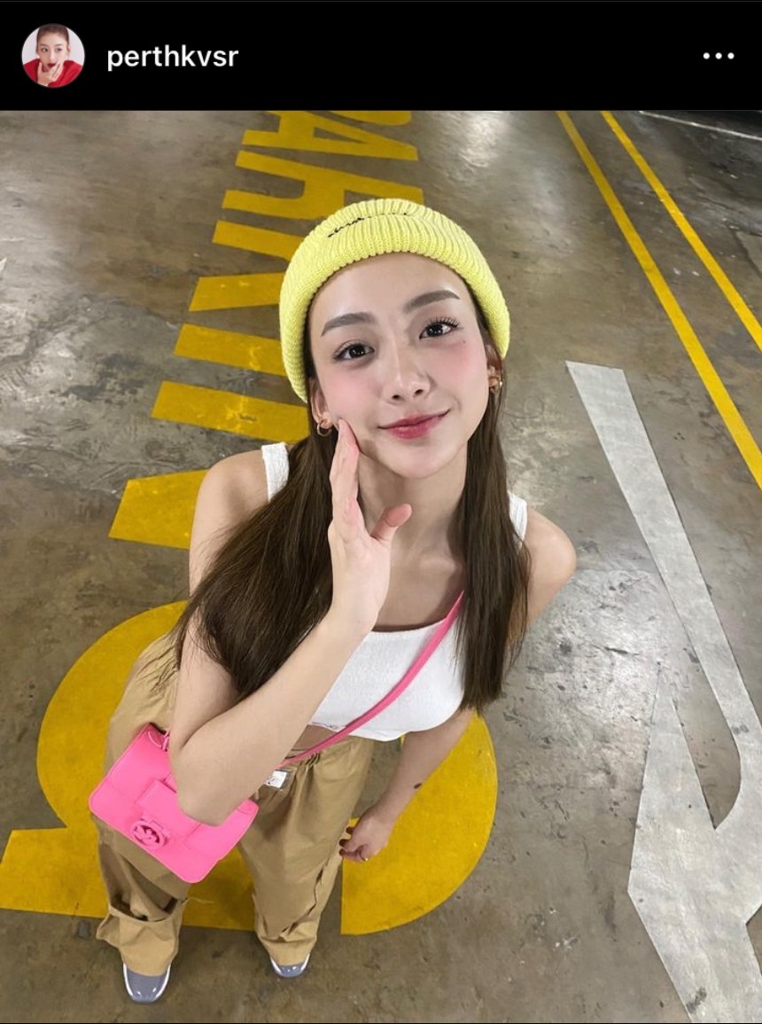 ต้นสังกัดชี้แจงกรณี เพิร์ธ วีริณฐ์ศรา ได้เป็น Lucky Fan คอนเสิร์ต แจ็คสัน หวัง