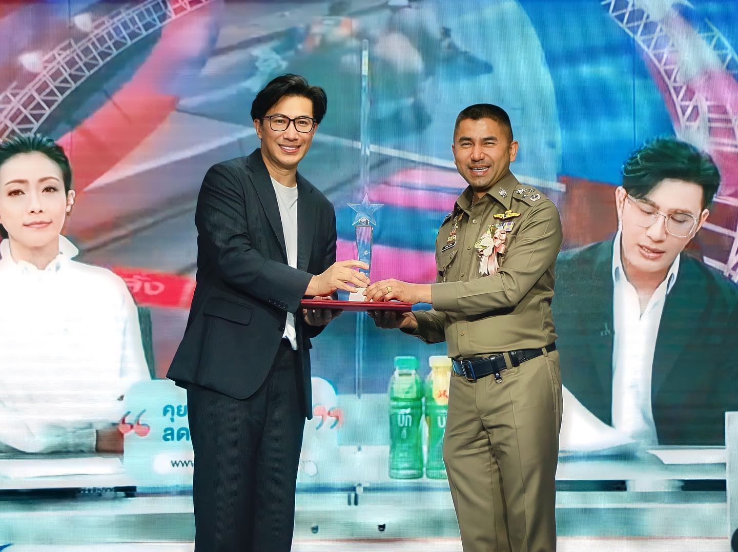 หนุ่ม กรรชัย รับรางวัลผู้ประกาศข่าวดีเด่น จากสมาคมผู้สื่อข่าวและช่างภาพอาชญากรรมแห่งประเทศไทย 