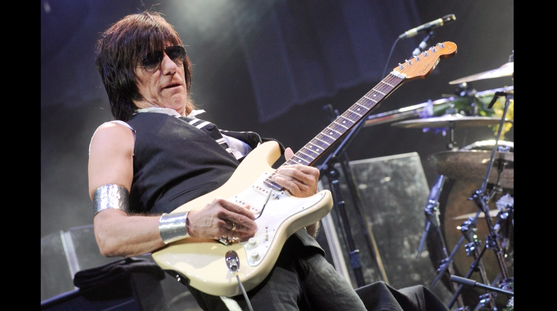 สิ้น 'เจฟฟ์ เบ็ค'!! สุดยอดมือกีตาร์ร็อค วัย78ปี หลังเยื่อหุ้มสมองอักเสบเฉียบพลัน สิ้น 'เจฟฟ์ เบ็ค'!! สุดยอดมือกีตาร์ร็อค วัย78ปี หลังเยื่อหุ้มสมองอักเสบเฉียบพลัน