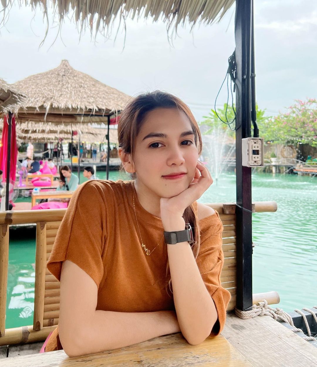 คนบันเทิงดวงเฮงถูกลอตเตอรี่งวด 16 พ.ย.64 (มีคลิป)