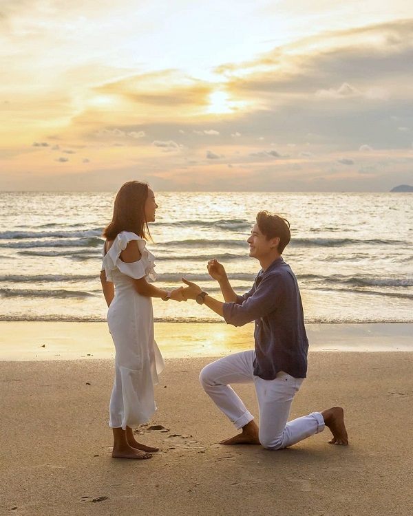 “นิว ชัยพล” ขอฤกษ์แต่ง “เมษา กิตติมา” เร็วที่สุด (มีคลิป)   