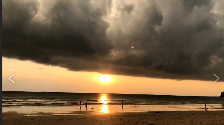 เปิดคลิป! กลุ่มเมฆมหึมา ก่อตัวเหนือเกาะลันตา เปิดคลิป! กลุ่มเมฆมหึมา ก่อตัวเหนือเกาะลันตา