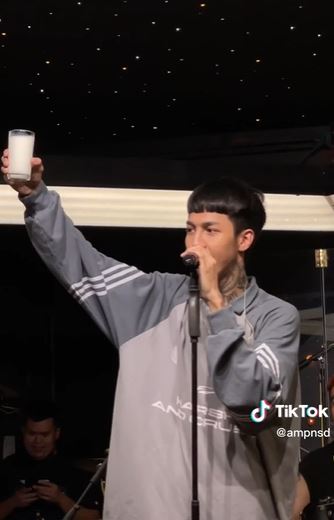  “Paper Planes” ชวนวัยรุ่นฟันน้ำนม ดื่มนมหมดแก้ว เอ้าชน!!
