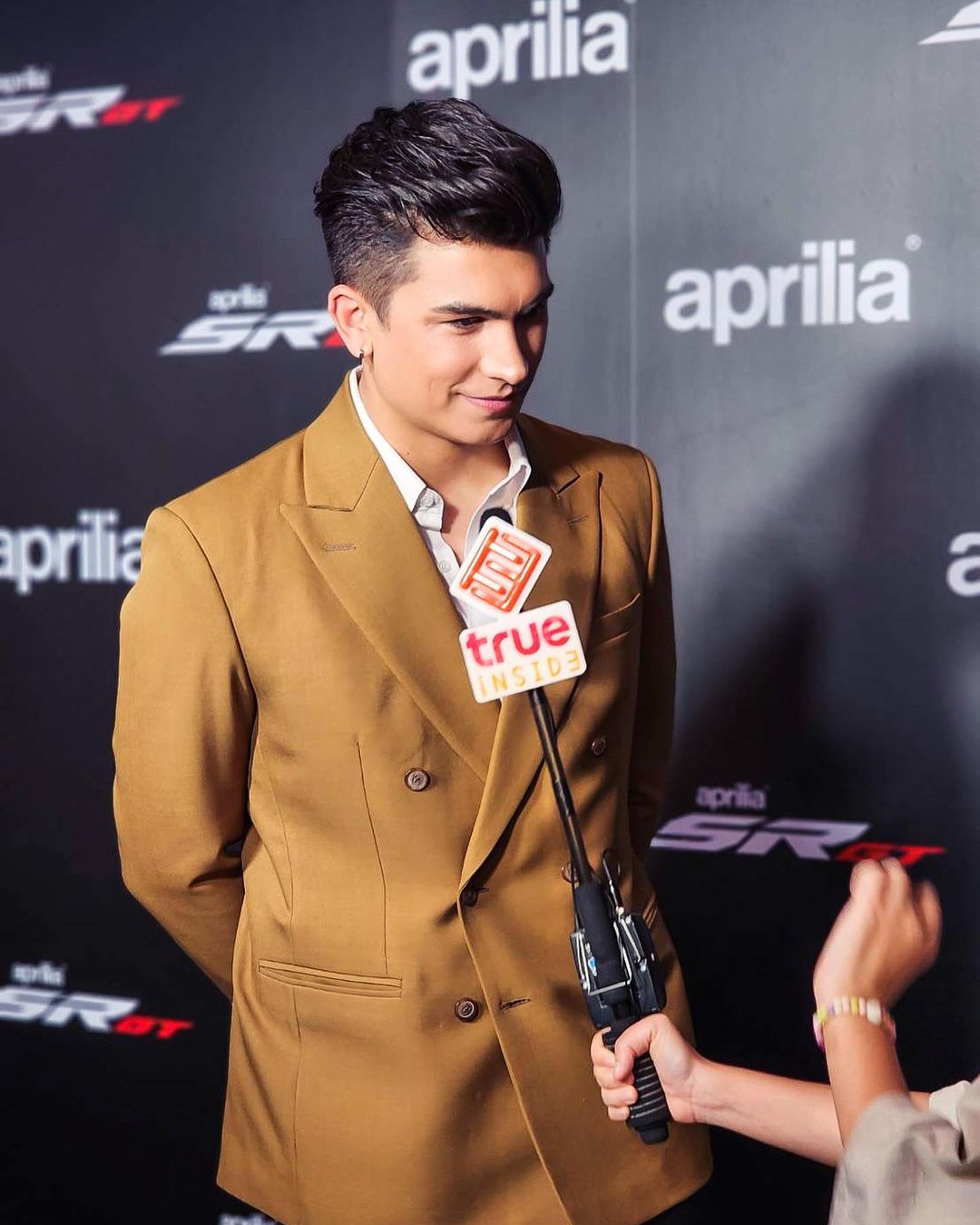 “อองตวน” เคลียร์เรื่อง “กุนขแมร์” เผยอยู่เคียงข้างมวยไทยเสมอ (มีคลิป)