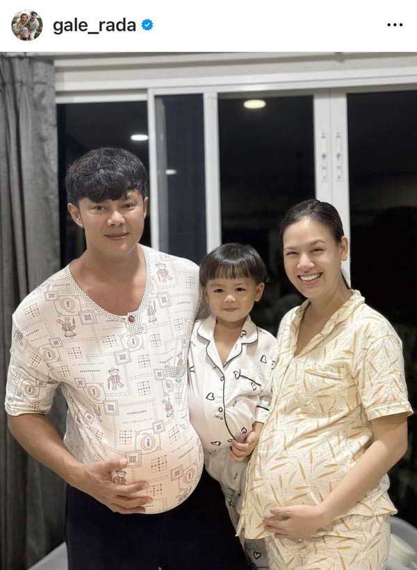 เกล รดา คลอดลูกชายคนที่ 2 สุดน่ารักน่าชัง แมน การิน เฝ้าให้กำลังใจไม่ห่าง เกล รดา คลอดลูกชายคนที่ 2 สุดน่ารักน่าชัง แมน การิน เฝ้าให้กำลังใจไม่ห่าง