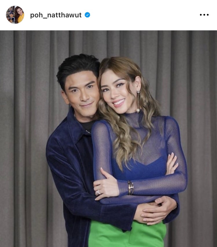 ป๋อ-เอ๋ ซึ้งจนน้ำตาแตก เมื่อลูกชายขึ้นร้องเพลงบนเวทีโรงเรียน 