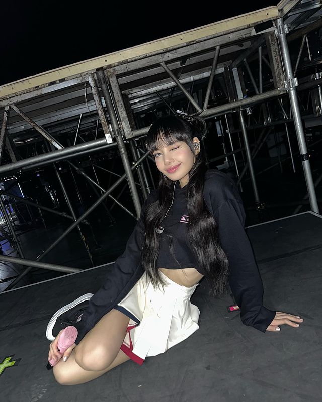 'ลิซ่า' ฉายเดี่ยวเยือนไทยแบบเงียบๆ คาดมาฉลองวันเกิดกับครอบครัว!! 'ลิซ่า' ฉายเดี่ยวเยือนไทยแบบเงียบๆ คาดมาฉลองวันเกิดกับครอบครัว!!