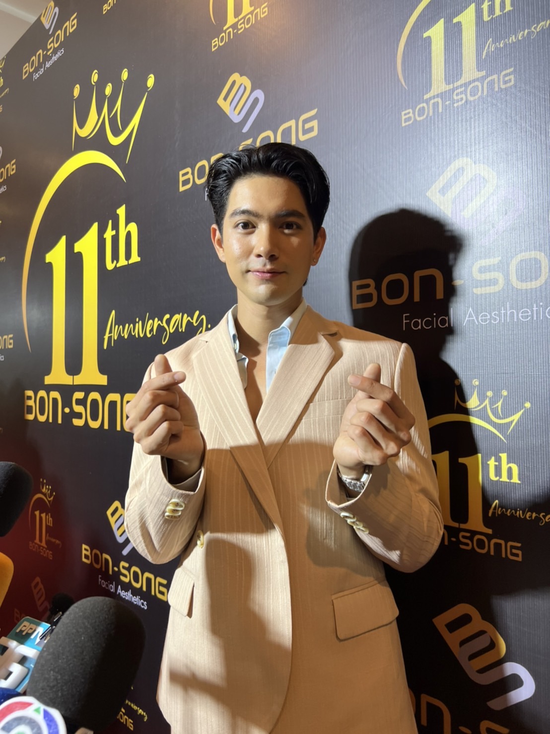 เข้ม หัสวีร์ ขำรับฉายา “พระเอกสายเวทย์” เผยแพลนเรียนต่อปริญญาโท เข้ม หัสวีร์ ขำรับฉายา “พระเอกสายเวทย์” เผยแพลนเรียนต่อปริญญาโท