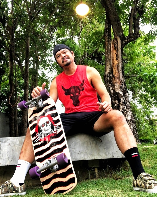 “เต๋า สมชาย” เฮลั่น!! เลสเตอร์ซิตี้ ทีมในดวงใจคว้าแชมป์ “เต๋า สมชาย” เฮลั่น!! เลสเตอร์ซิตี้ ทีมในดวงใจคว้าแชมป์