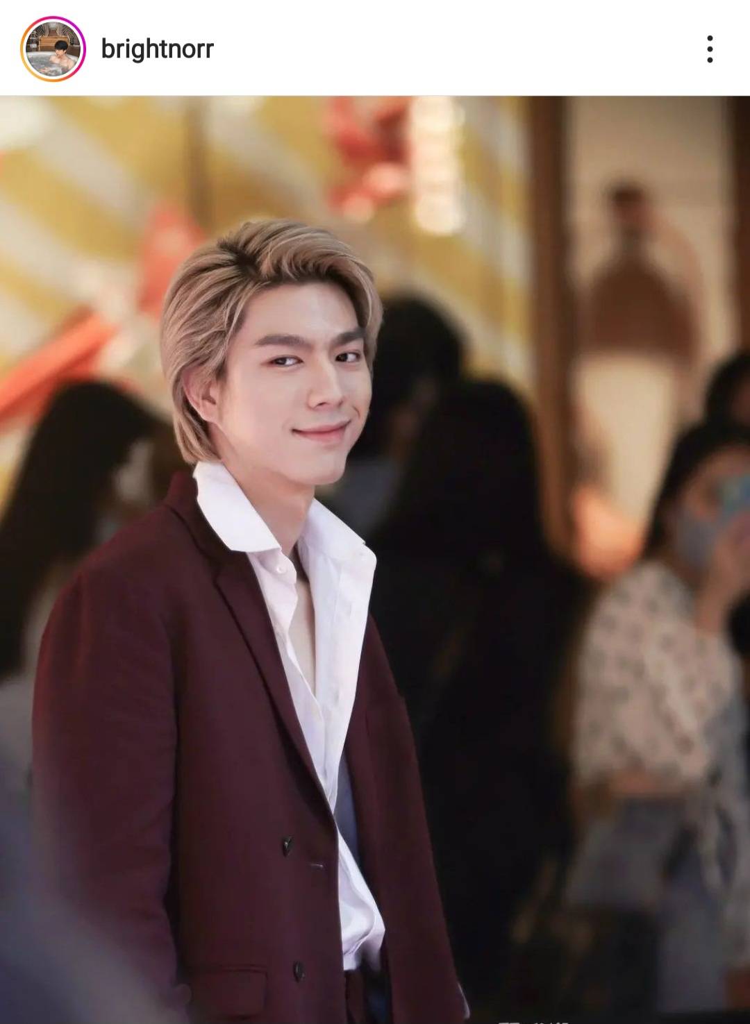 ไบร์ท นรภัทร ยืนยัน ต้นสังกัดไม่เคยห้ามตนเรื่องมีแฟน เผย ไม่ซีเรียสหลังมีคนแห่ซูมเป้า ไบร์ท นรภัทร ยืนยัน ต้นสังกัดไม่เคยห้ามตนเรื่องมีแฟน เผย ไม่ซีเรียสหลังมีคนแห่ซูมเป้า