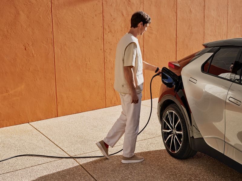 เปิดตัว All-new Toyota C-HR อย่างเป็นทางการในยุโรป