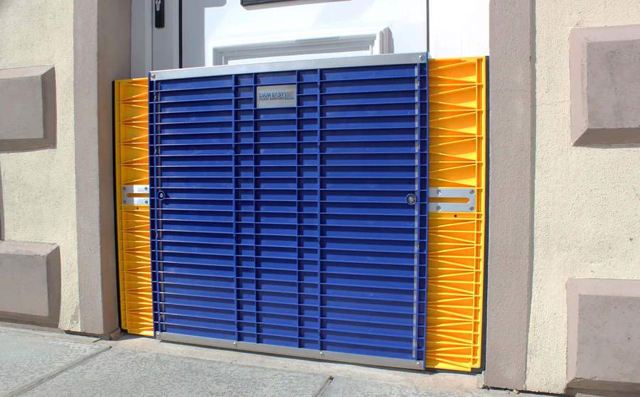 ป้องกันน้ำท่วมใน 5 นาที ด้วยประตูกั้นน้ำที่สามารถติดตั้งเองได้ ป้องกันน้ำท่วมใน 5 นาที ด้วยประตูกั้นน้ำที่สามารถติดตั้งเองได้