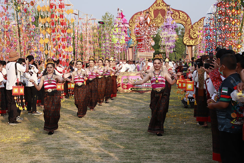 วันมาฆบูชา 2566 : เริ่มแล้ว มาฆปูรณมีบูชา ทะเลธุงอีสาน เมืองกาฬสินธุ์ 