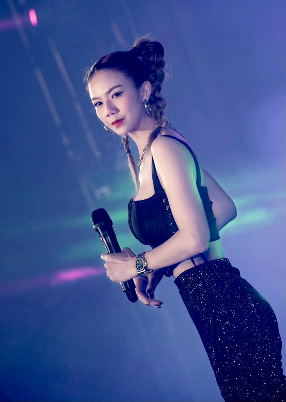 น้ำใจงาม! “จ๊ะ นงผณี” ซื้อจักรยาน มอบให้เด็กๆ ตามสัญญา น้ำใจงาม! “จ๊ะ นงผณี” ซื้อจักรยาน มอบให้เด็กๆ ตามสัญญา