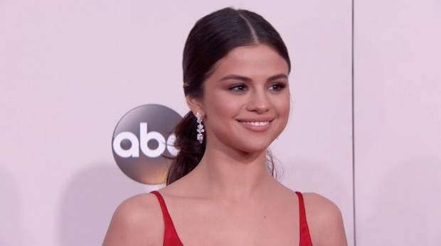 ทรงอิทธิพลบนโซเชียล!! เปิดโผ 10 เซเลบโลกยอดผู้ติดตามทางออนไลน์มากสุด ทรงอิทธิพลบนโซเชียล!! เปิดโผ 10 เซเลบโลกยอดผู้ติดตามทางออนไลน์มากสุด