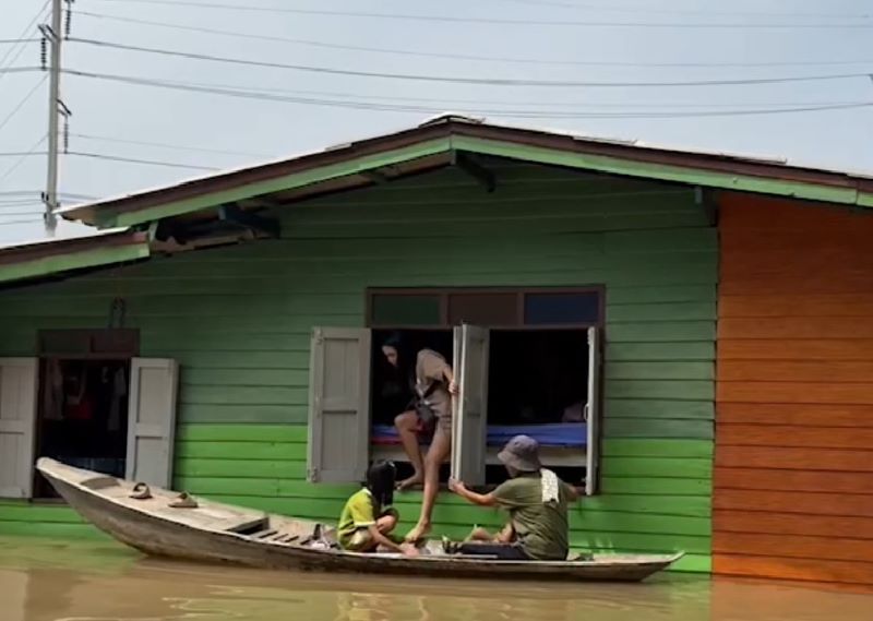 อยุธยาฯบางจุดจมน้ำ 3 เมตร อยุธยาฯบางจุดจมน้ำ 3 เมตร