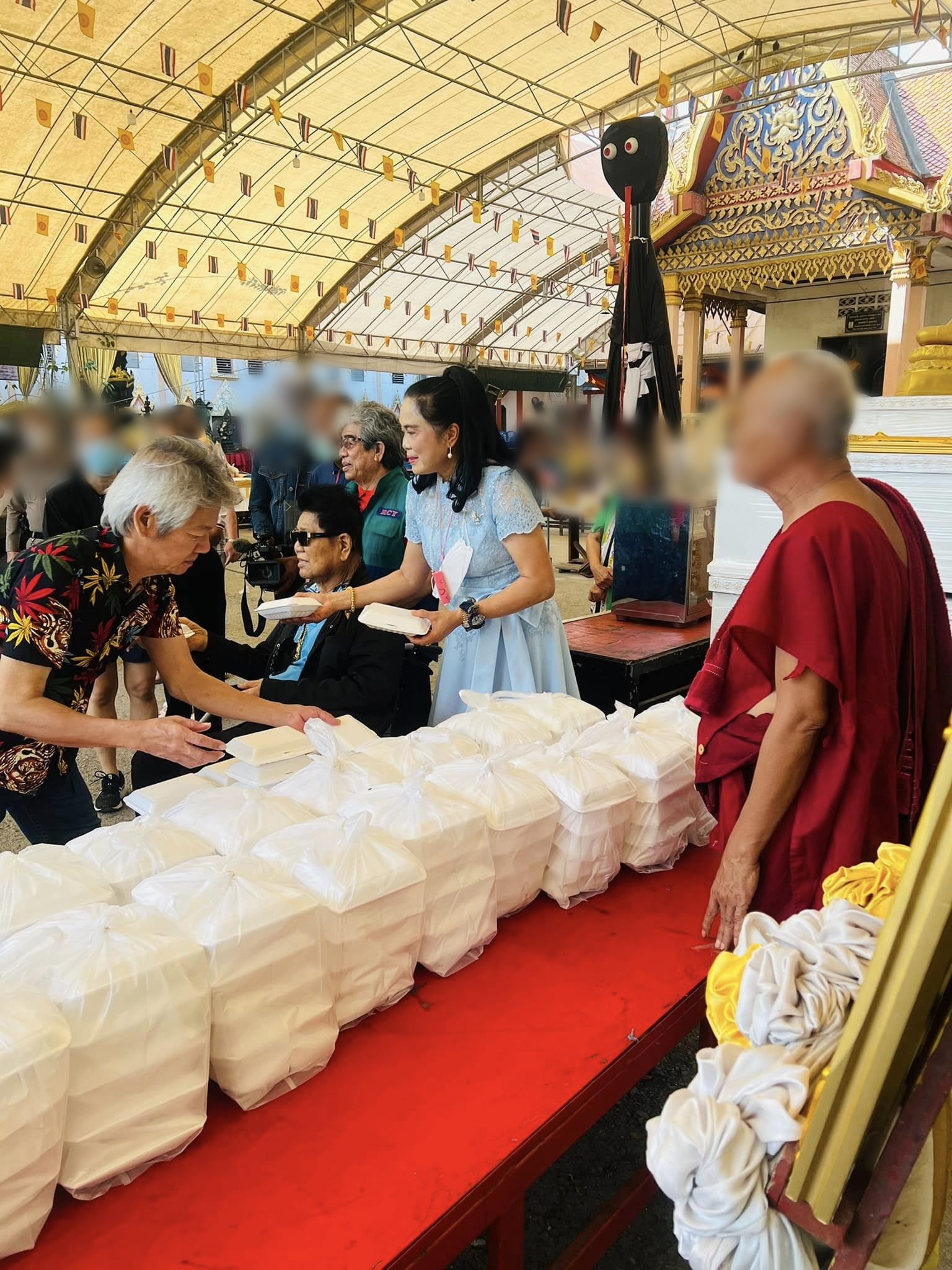 ครูชลธี ธารทอง เข้าโรงพยาบาลรอบ 3 ตรวจพบมีจุดที่ปอด ครูชลธี ธารทอง เข้าโรงพยาบาลรอบ 3 ตรวจพบมีจุดที่ปอด