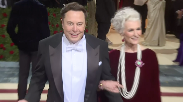 ไล่ผู้บริหารเก่าออกทันที!! หลัง 'อีลอน มัสก์’ ปิดดีลซื้อ Twitter 44,000 ล้านดอลลาร์