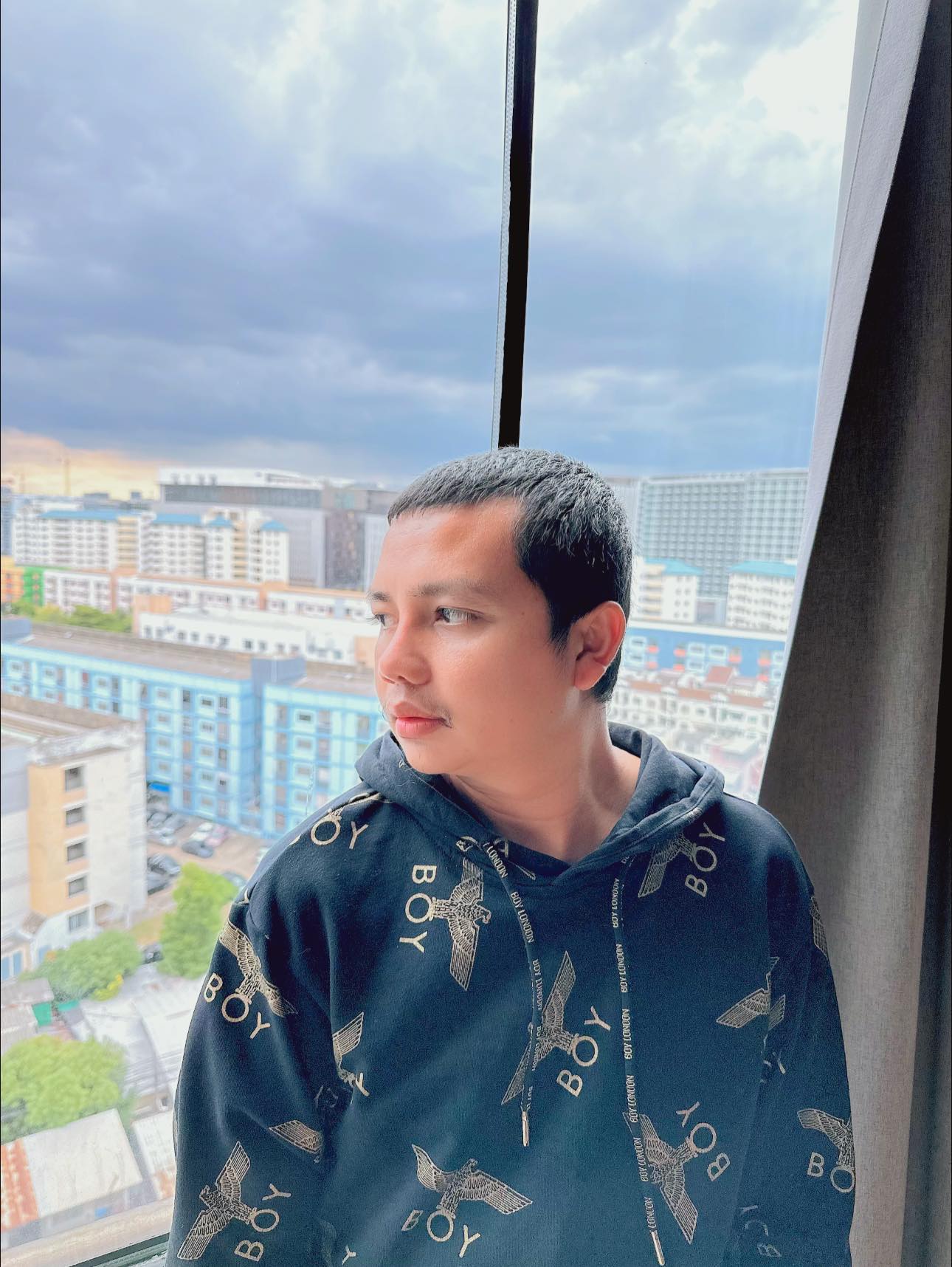 ครูไพบูลย์ เผยสาเหตุทำศัลยกรรม เพราะอยากเสริมโหง่วเฮ้ง
