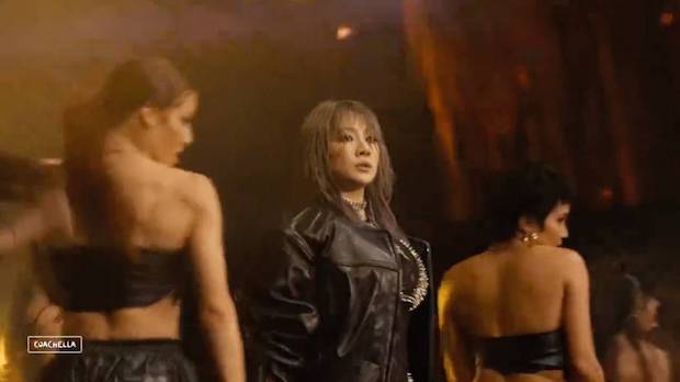 สุดเซอร์ไพรส์!! ‘ซีแอล’ พาวง 2NE1 รียูเนียนบนเวที Coachella (มีคลิป) สุดเซอร์ไพรส์!! ‘ซีแอล’ พาวง 2NE1 รียูเนียนบนเวที Coachella (มีคลิป)