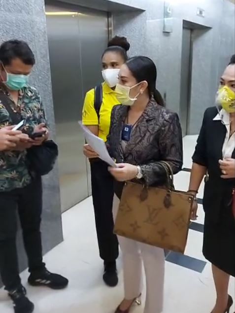 คิ้ม-กัสเบล-เรวดี เอาผิดเกรียนคีย์บอร์ด เรียกสูงสุด 1 ล้านบาท!!